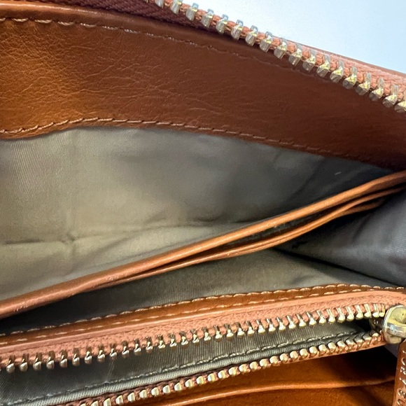 Tory Burch Zip Wallet - Picture 10 of 11